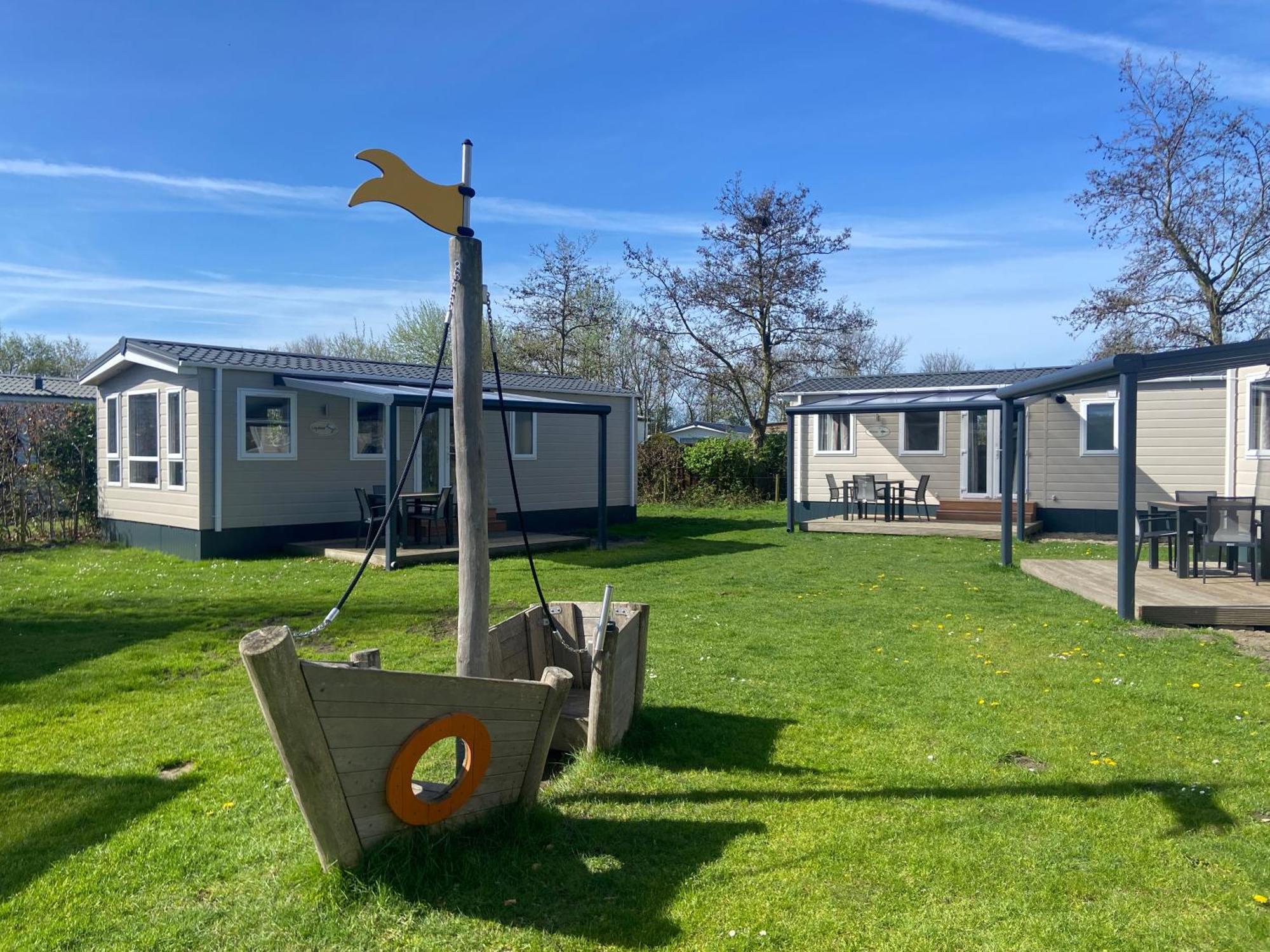 Camping De Duinhoeve Chalet Vogel Not For Companies Nieuw-Haamstede Ngoại thất bức ảnh